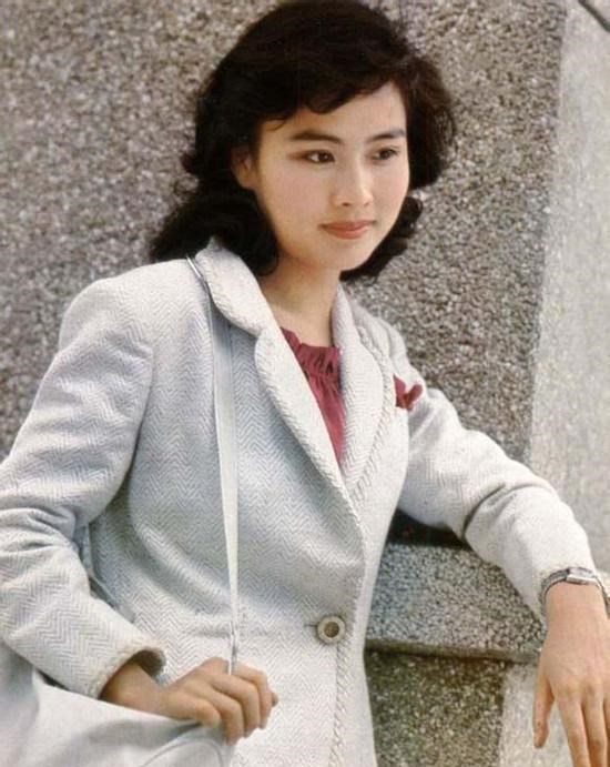 94年,西安画家惨遭灭门,一家4口身中112刀,是劫财,还是仇怨?