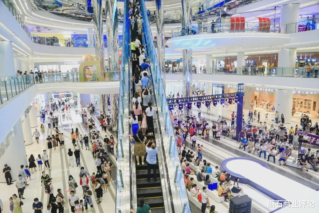 李江南|从建材市场到“生活中心”，首个第四代万达广场做对了什么？