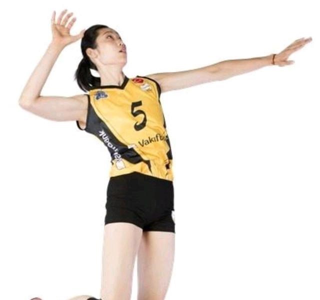 朱婷|女排朱婷重回土超引风暴，老对手慌神自乱阵脚，引援再现迷惑操作