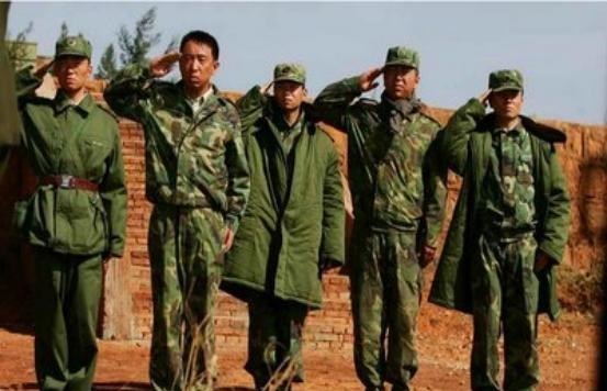 许三多|《士兵突击》中能力甚至超过了指导员的何红涛，为何会被弱化？