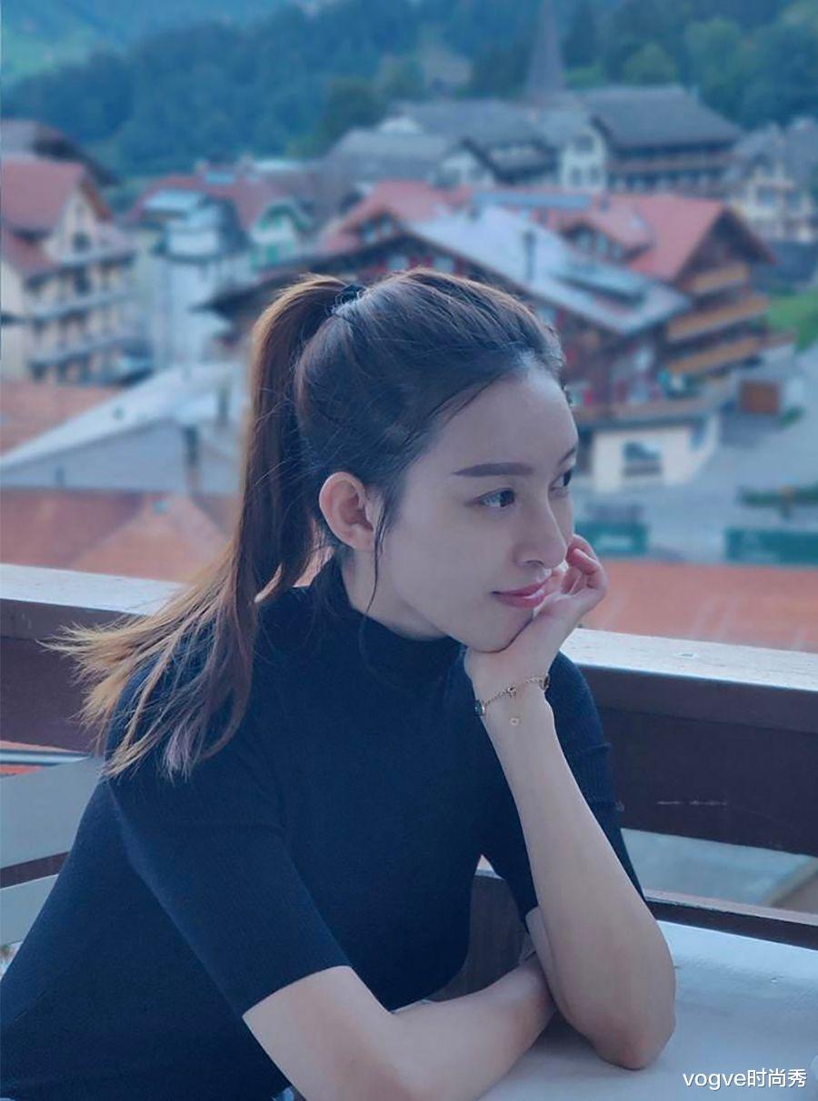 vogve时尚秀|心动的信号4：女嘉宾换上职业装，女4认不出来，女2很质朴