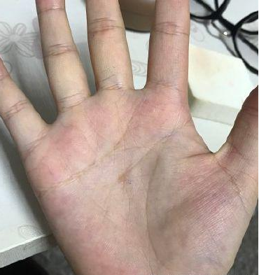 玄何师傅风水|这种手相的人，注定好命，一生钱财无忧，衣食无忧