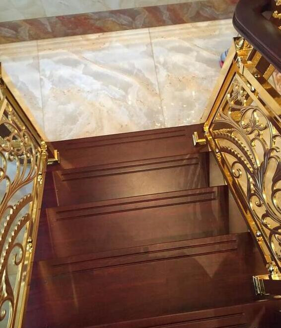 晒晒我家220平别墅,一个吊灯花了20万,你们见过这么豪华的吗?