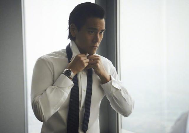 彭于晏|瘦了32斤还不够,形象也毁了,为了一部剧,彭于晏这样值得吗?