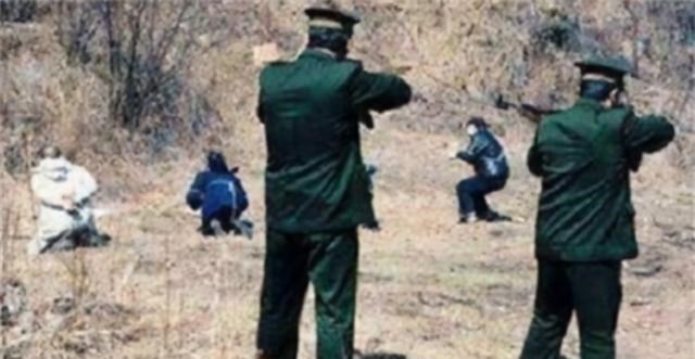 杨博 1991年，年仅20岁的女刑犯陶静被枪决，临死前的奇怪要求是何意？