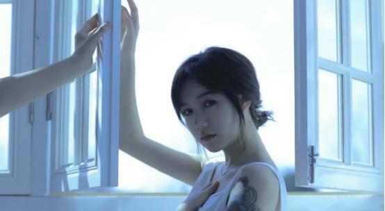 于明加|纹身是罪过？虎扑老哥称洛丽塔大哥天使下凡，但大花臂无人能接受