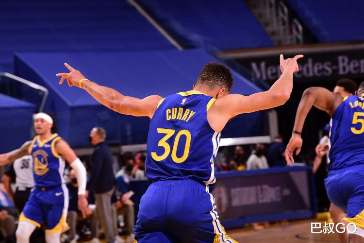 斯蒂芬·库里|狂轰36+4+6!库里绝命三分,维金斯赛后收到差评,而爵士如坐针毡