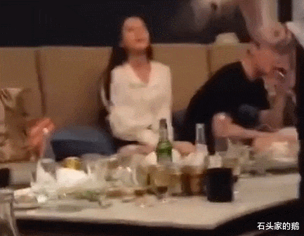 王思聪|王思聪风波后现身KTV,狂抽烟解闷,女伴被指不如孙一宁