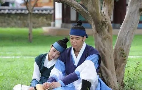 朴敏英|“男神收割机”朴敏英：曾与李敏镐因戏生情，却被曝“整容”黑料