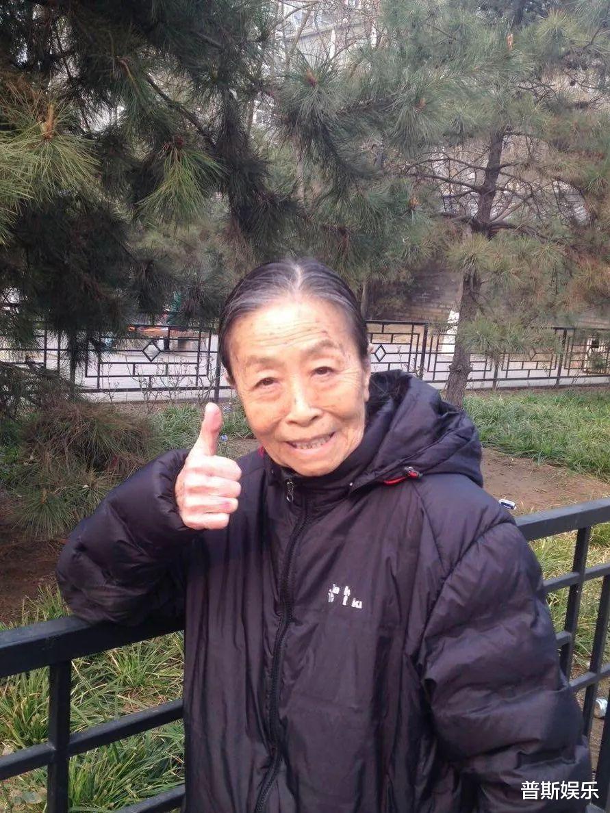 张少华|?“丑娘”张少华的艰辛过往，以及她和两个“儿子”的感人亲情