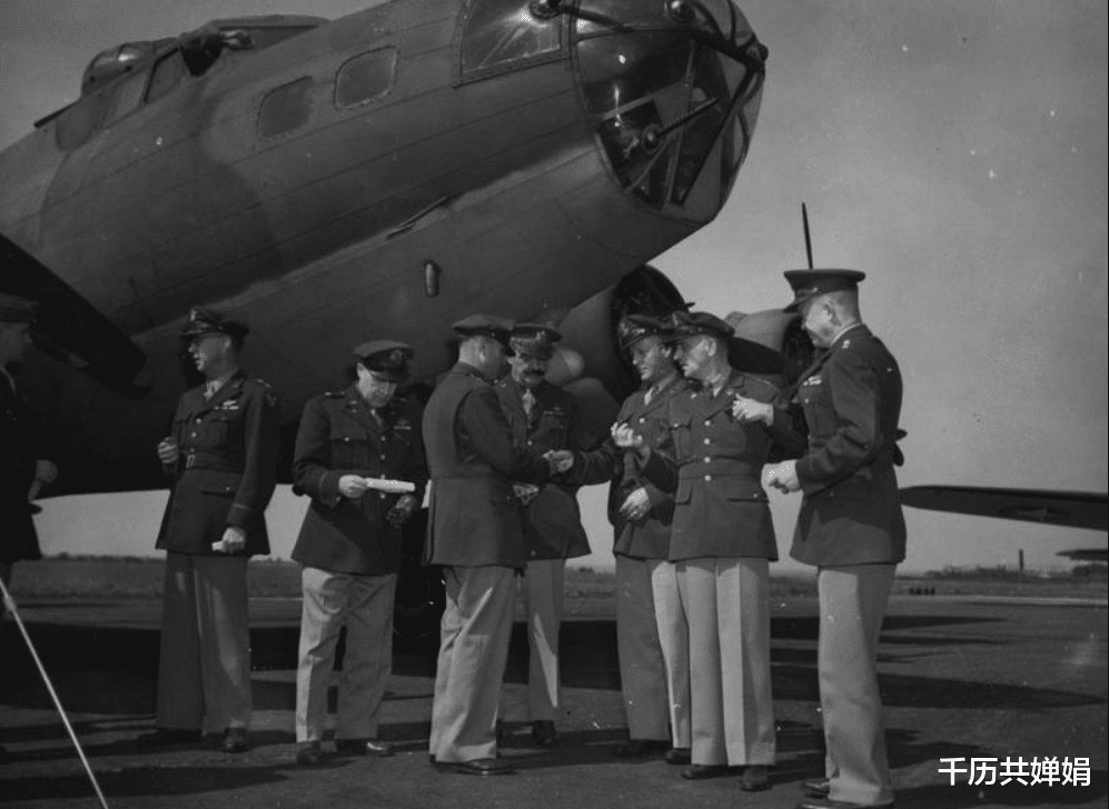 美国空军|二战中的美国空中悍将，美国空军的缔造者，空军参谋长斯帕茨