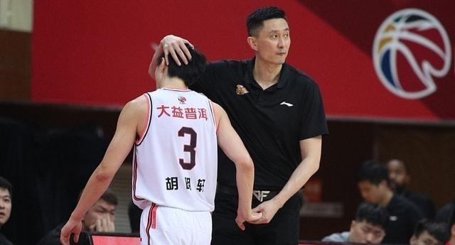 炄锌说 树大招风，胡明轩代言阿迪达斯，惨遭广东队扣罚20%夺冠奖金！