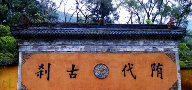 古镇 懒得“宰客”的景区，门票完全免费，两块钱就可以吃饱