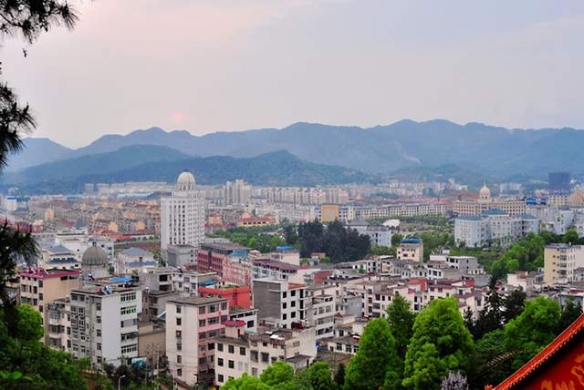 城市旅人白箐箐 萍乡一骨干成员,煤炭可采储量200亿吨,被赞“东方莫斯科”