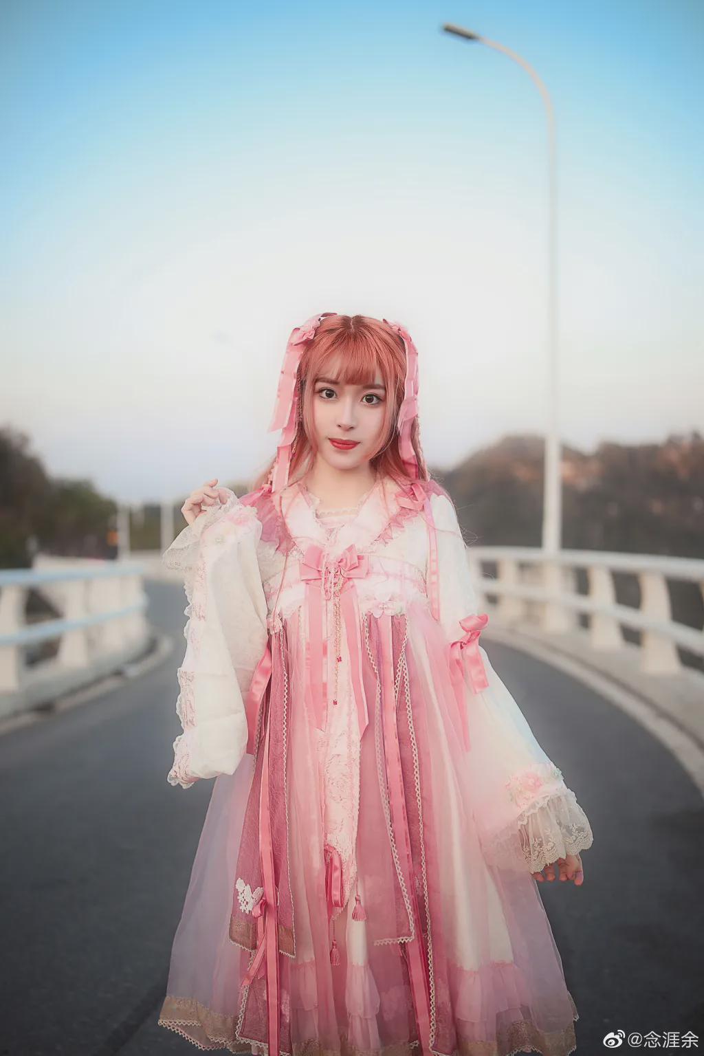 lolita|Lolita:粉红女郎