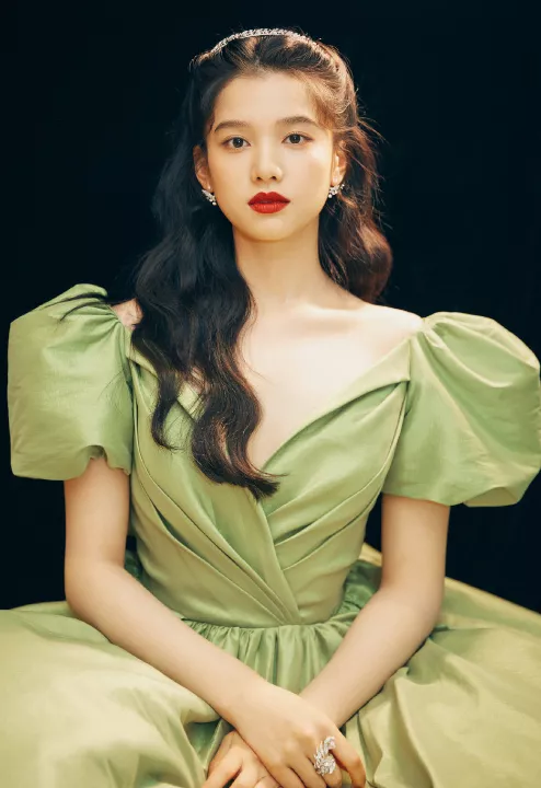 佟丽娅|不得不怀疑，她又怀孕了？