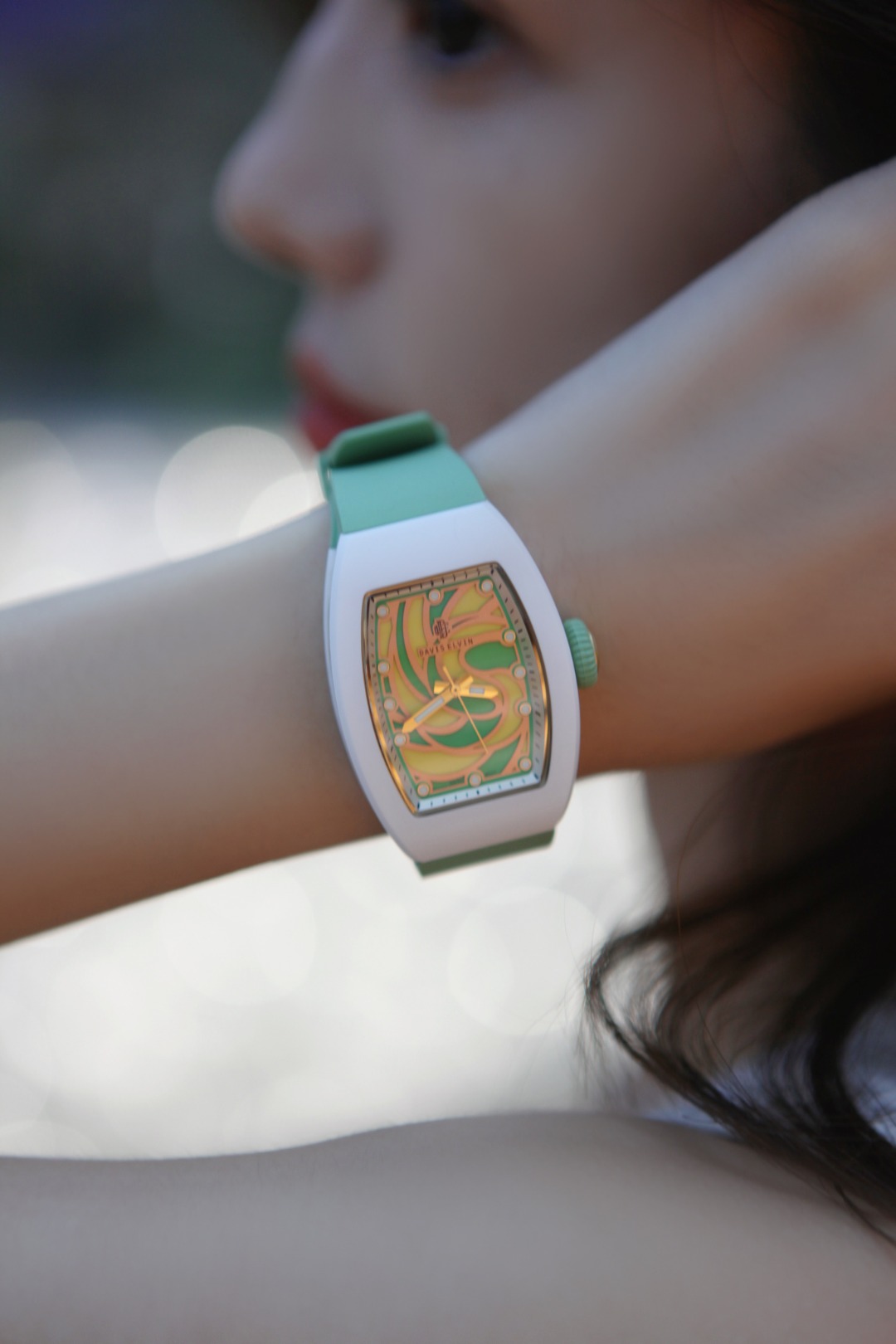 腕表魔术师郑师傅 潮与奢的完美演绎——DAVIS ELVIN