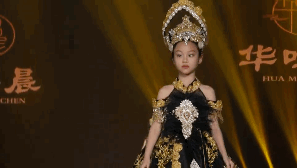 奚梦瑶|六一真热闹：沈腾要二胎，唐嫣被罗晋拆台，贾乃亮转结婚照惊呆人