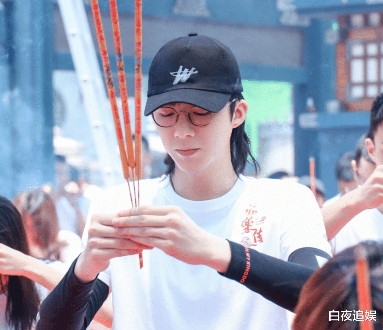 龚俊|龚俊不止186cm？《安乐传》开机同框刘宇宁，真实身高便暴露啦