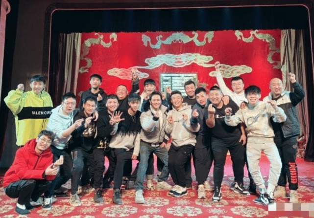 德云社|再起波澜! 德云七队再散伙一对，郭老师回应：聚散有时，各自珍重