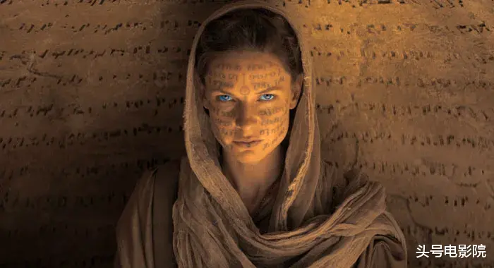 袁咏仪|最难拍科幻片首映，获8分钟起立鼓掌！被赞太空版《权力的游戏》