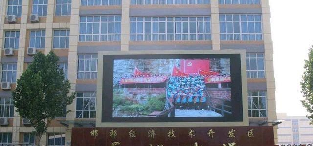 阳光语言矫正说|河北邯郸卓越中学疑似发生学生食物中毒停止招生，一天后上演反转