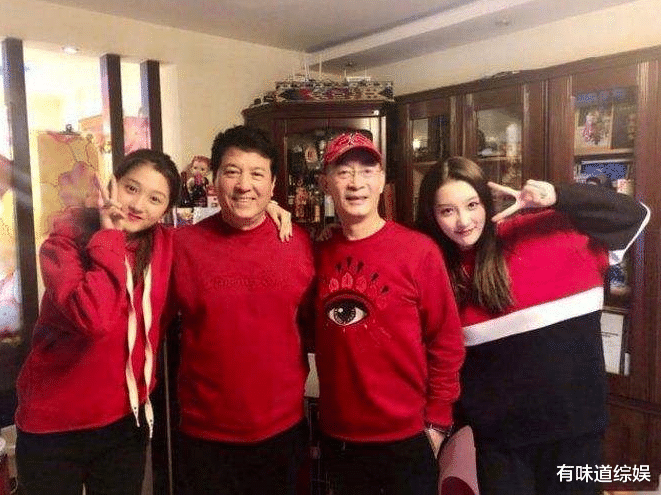 六小龄童|六小龄童30岁女儿也愁嫁？看到本人照片后，网友：这谁敢娶啊？