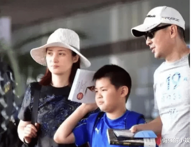 蒋勤勤|蒋勤勤也太真实了，即便是素颜出镜，大家依旧被她的美貌所折服