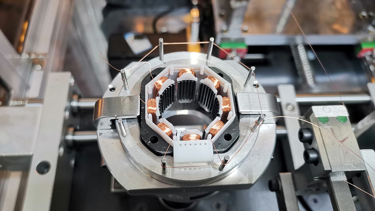 |全自动高速绕线机对于伺服控制系统有什么要求