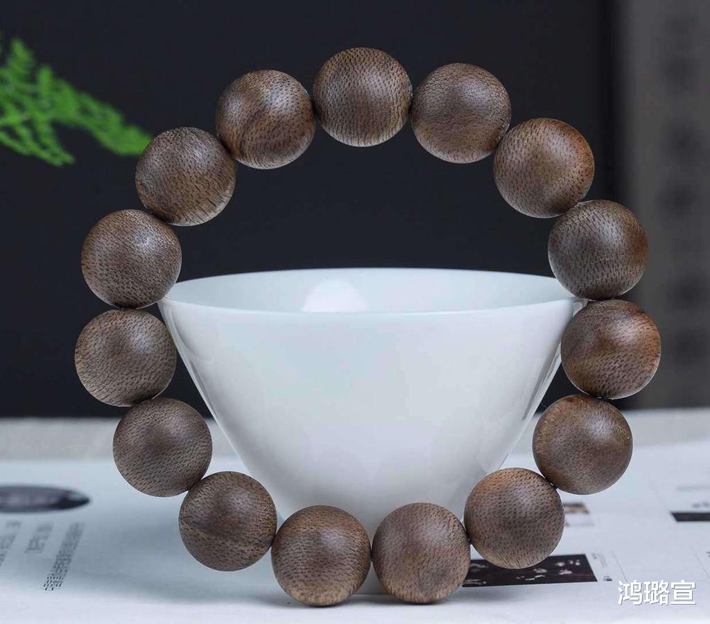 文玩|“文玩都适合盘玩”看似在理实则内有玄机，这3类文玩上手就毁！