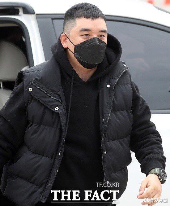 入江直树|韩媒评Bigbang李胜利：从人人艳羡的明星企业家，到“劣质艺人”