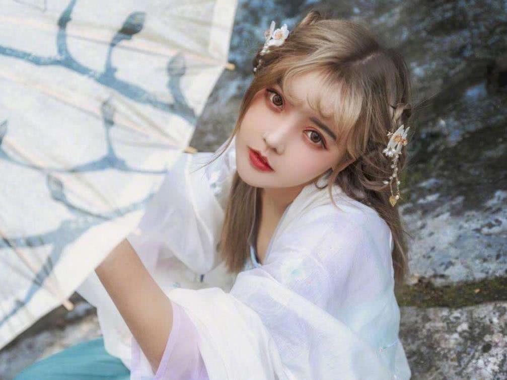 张嘉益|知名网红暴打亲妈，如今竟成这样