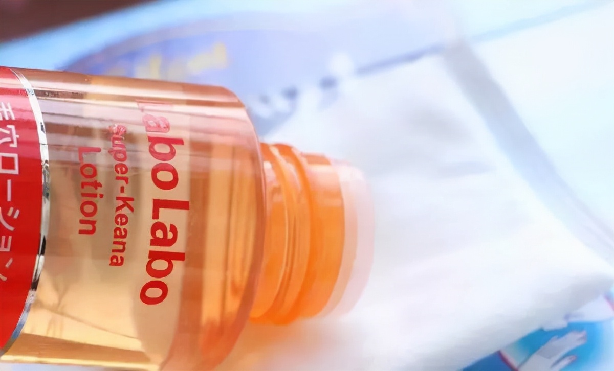 营养膳食 经典好用的爽肤水推荐:有效提亮肤色抗糖效果好,让肌肤白嫩透亮