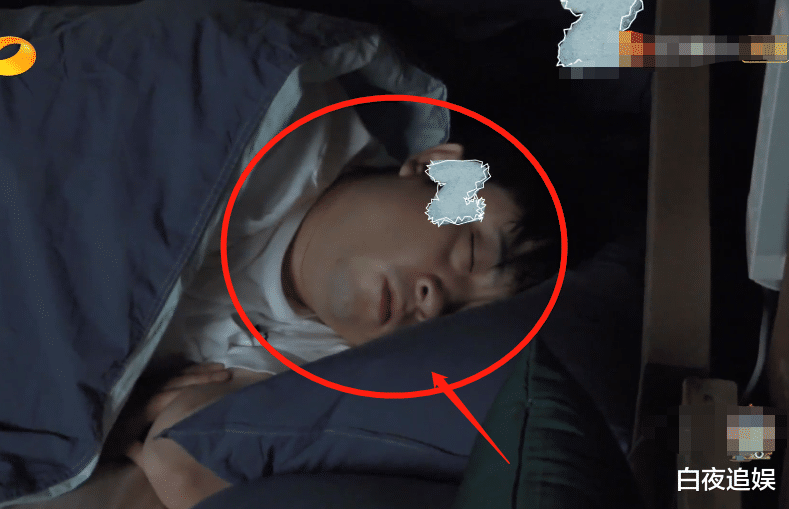 张艺兴|乔杉录向往5打呼噜被播，发博晒嘉宾睡觉照，张艺兴不要面子啊？