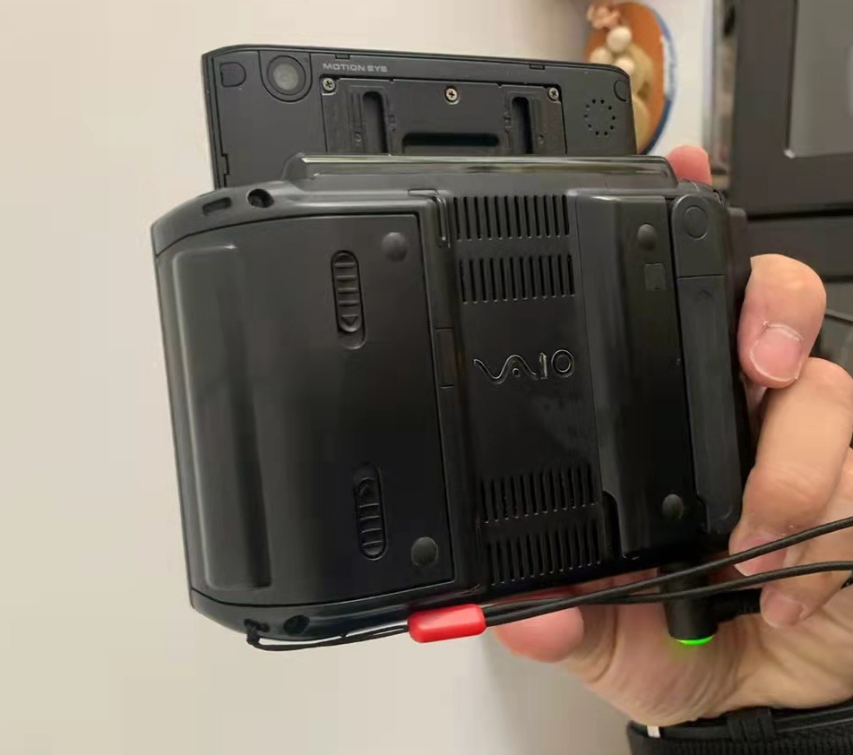 索尼电脑|当年一万块的索尼电脑如今一千块收入囊中，媳妇说我是“垃圾佬”