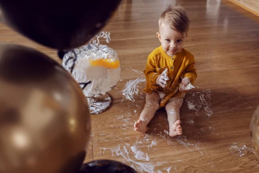 智也说教|如果你的宝宝愿意去砸东西，你有什么办法吗？