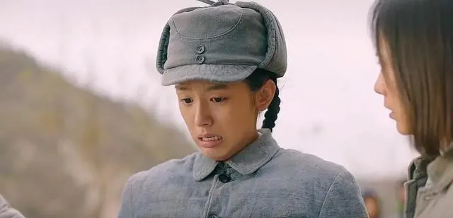 张婧仪|最会捧小花的，永远是大花