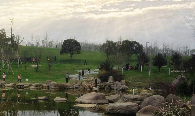 重庆 重庆一公园走红,耗资46亿,景色优美,适合“清明小长假”前往