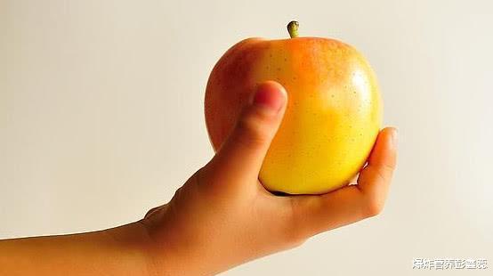 苹果|吃苹果可以“降血脂”？怎么吃更健康？营养师告诉你3个准则