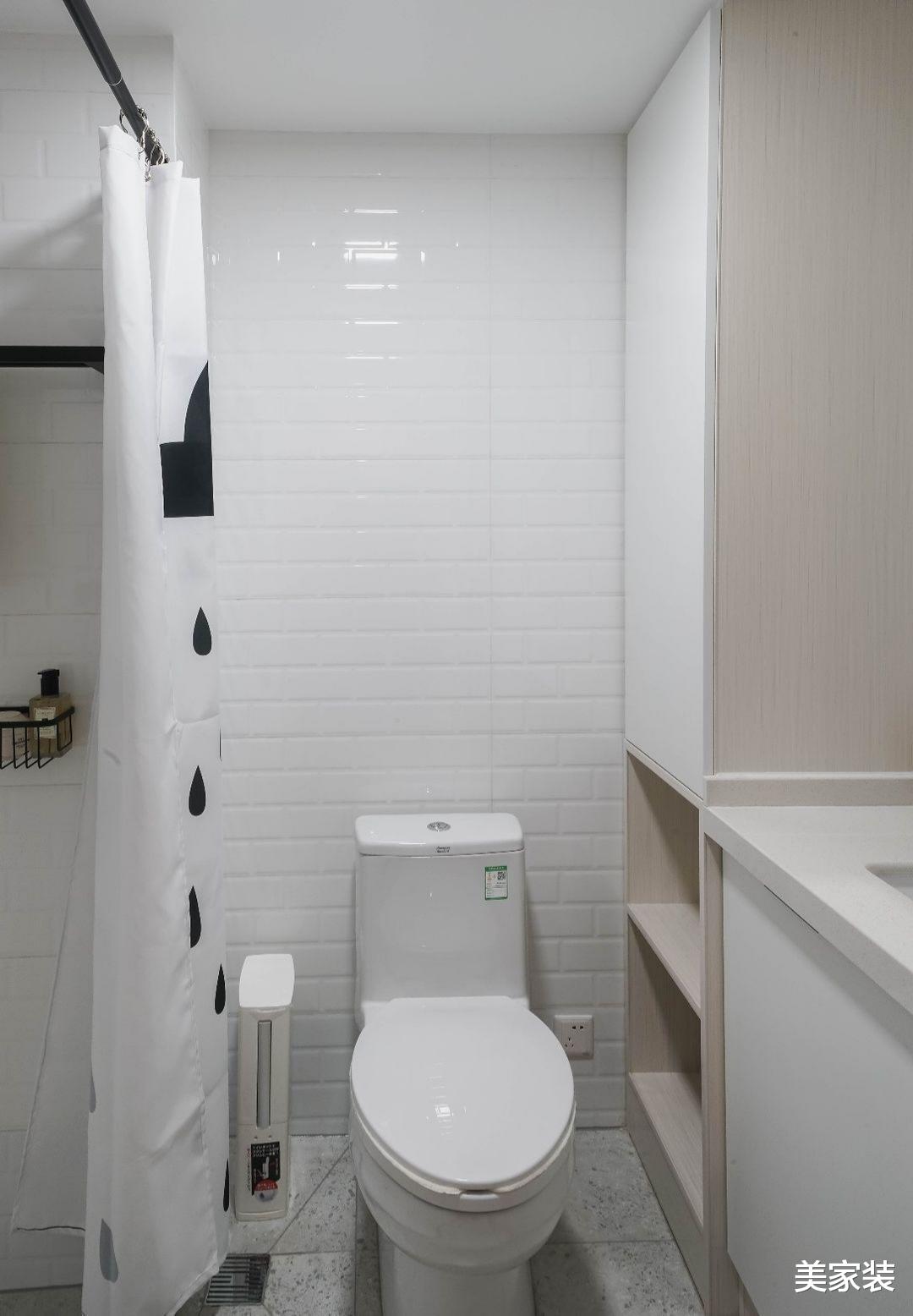 22平米公寓，改造成设施齐全的功能房，电视还是旋转的！