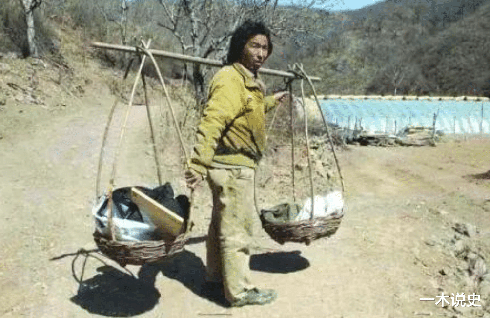 张梅|北大教授王青松：带妻子遁入深山，11年花光350万积蓄，如今怎样