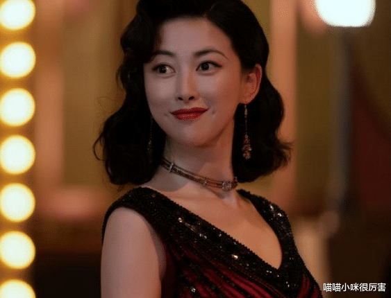 朱珠|被誉为中国第一美女,与法拉利总裁谈恋爱,朱珠到底靠的是什么?