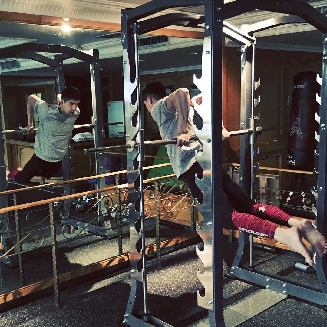 林路迪|34岁的他被称为“下一代李小龙”，这肌肉身材什么水平？