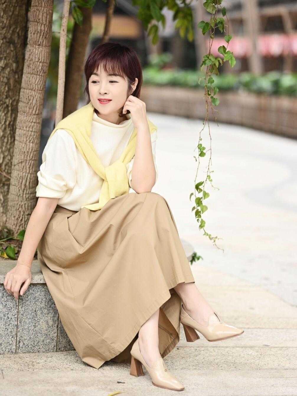 颜红橙|女人到中年穿搭要精致，50+女人可以这样学，优雅温柔又有腔调