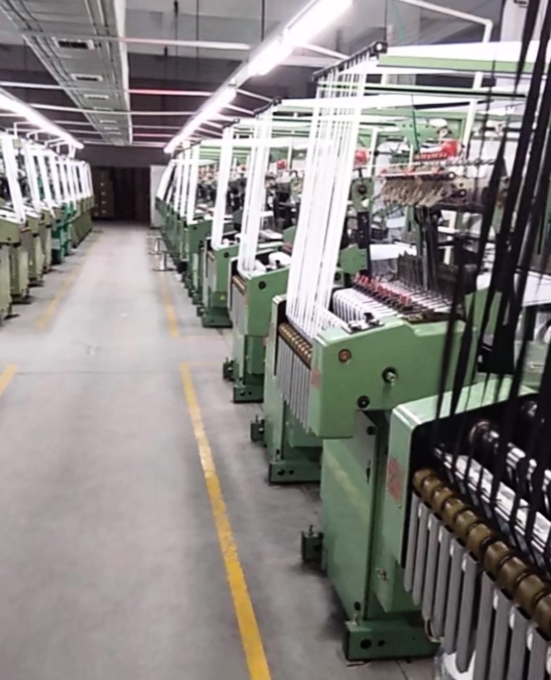 海子的社会趣闻录 昨天跟一家工厂的老板谈开食堂，工厂一共5000多员工，要价30万