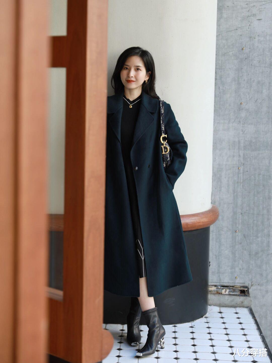八分穿搭 谁说基础款大衣只能单调老气？瞧瞧这些博主的穿搭，美得温婉知性