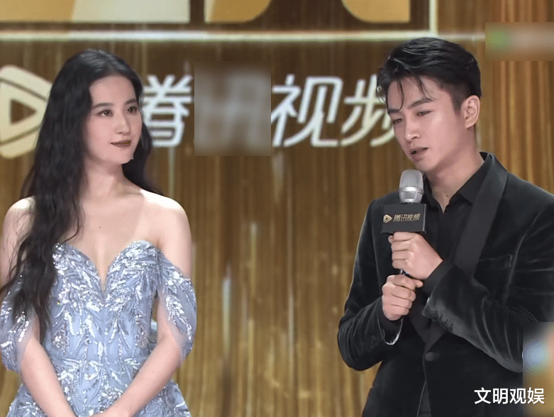 吴磊|拾光盛典男星生图，吴磊成熟许凯显憔悴，肖战无精修颜值让人愣了