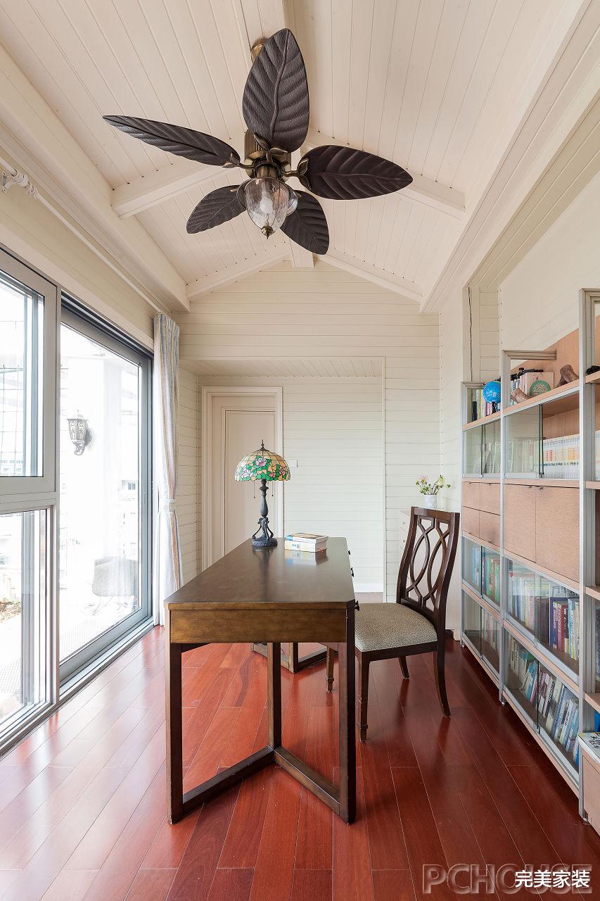 用美式打开生活，感受280平的复式之美，享受美剧中的生活方式