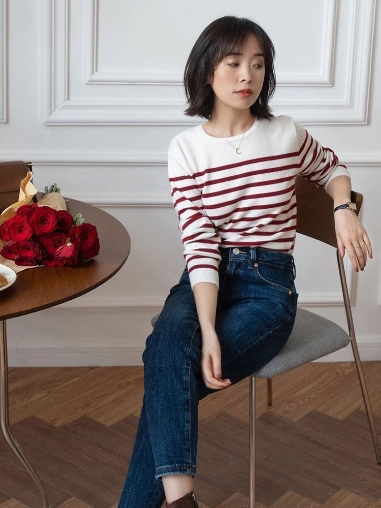 宝贝你别闹 秋天穿条纹衫，简单又好搭配，外穿层次感十足，内搭优雅大方