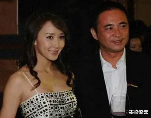 胡静|身价50亿的富豪朱兆祥，为了不影响妻子胡静睡眠，直接把器官切了